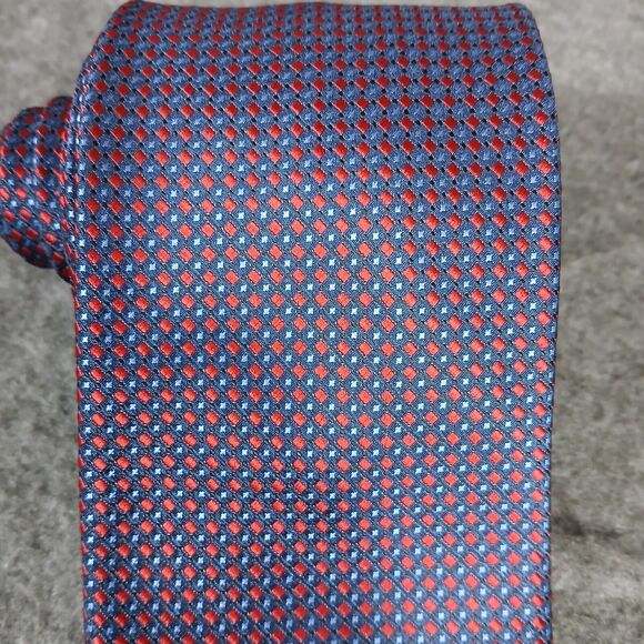 Ivy Crew Maroon Hand Made 100% Polyester Men’s Neck‎ Tie Made In China - Picture 2 of 10